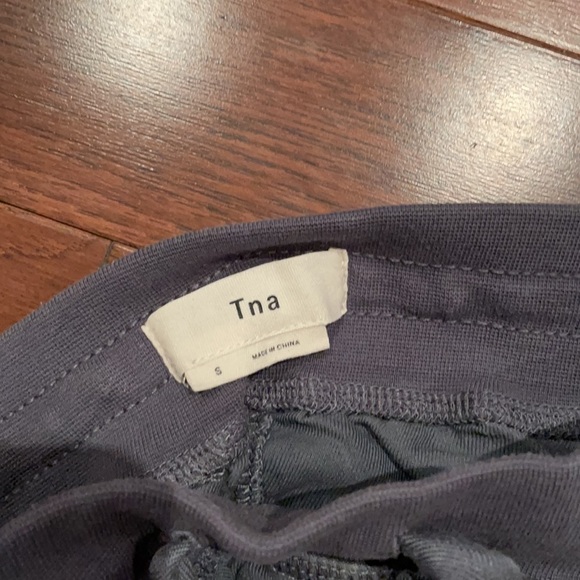 Aritzia TNA pants - Picture 2 of 2